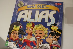 I Am… Alias box cover