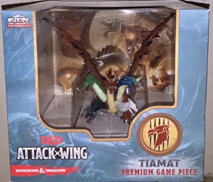 Dungeons & Dragons: Attack Wing – Tiamat Premium Figure box cover