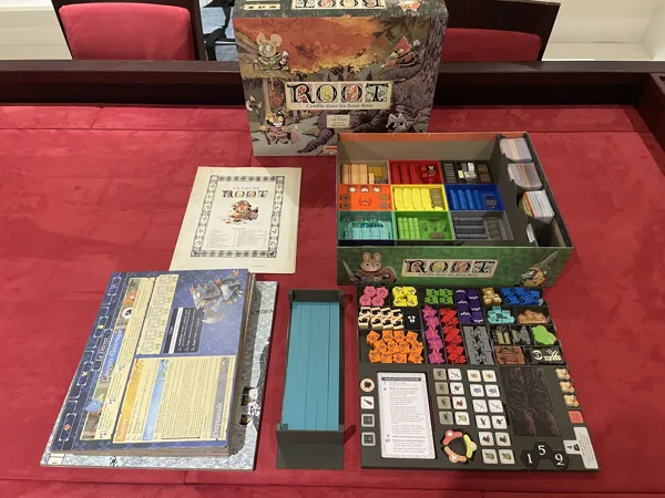 Root + Expansions Insert (French Edition)