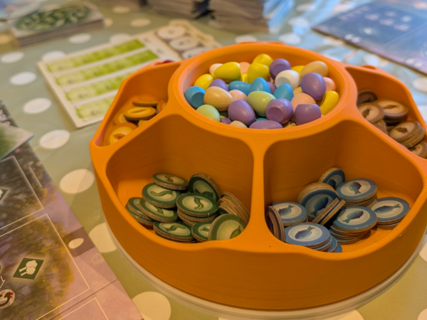 Spinning Token Storage for Wingspan