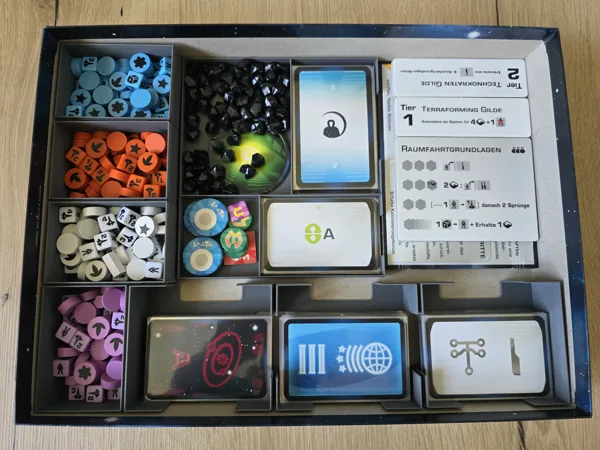 Beyond the Sun Boardgame /w Expansion Insert (German Box)