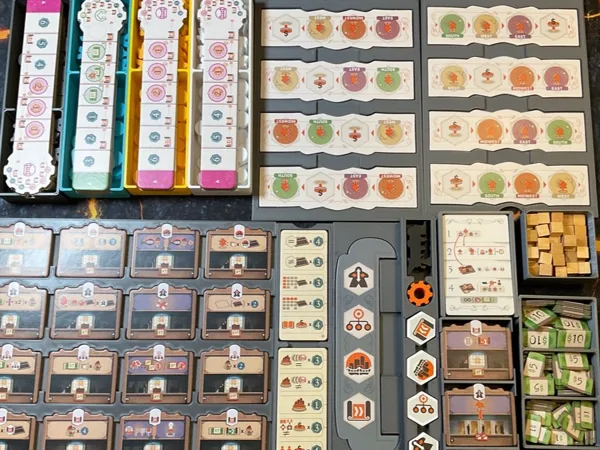 Carnegie Insert (Base game and expansion)