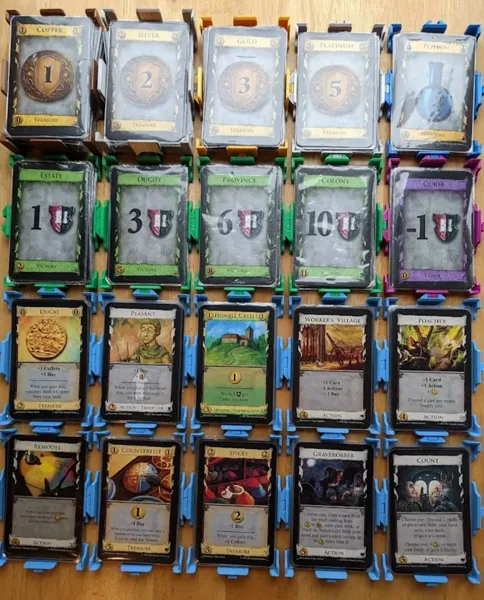 Center Locking Dominion Sleeved Card Holders