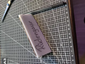 Just one - simple card holder [erasable / löschbar]