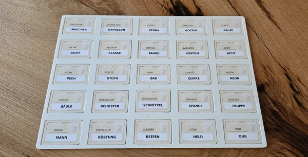 Codenames - Card Tray