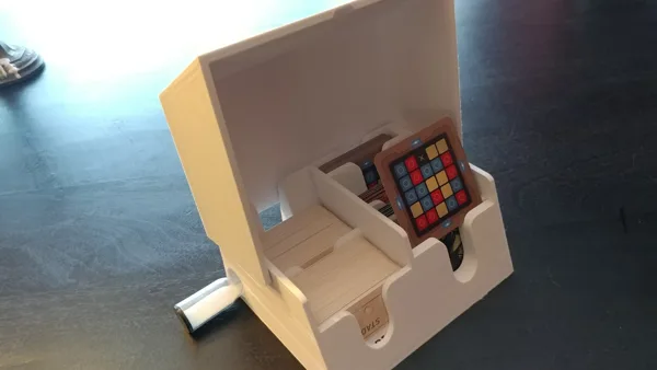 Codenames box