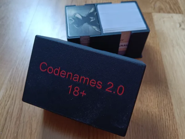 Codenames 2.0 compact box