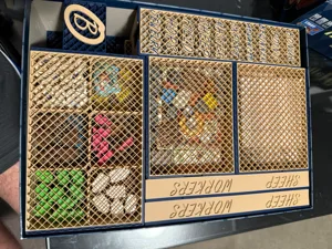 Hallertau Deluxe insert +sleeves +vertical bx2tabl