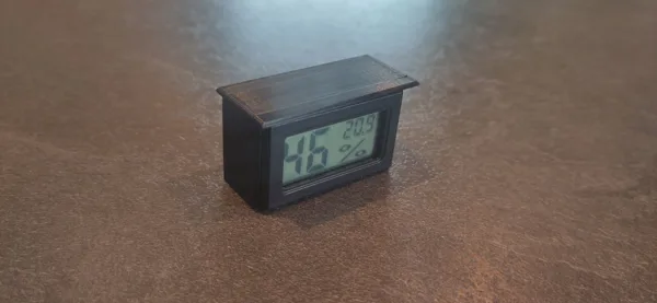 Apiary/Beeyard Temperature and humidity holder