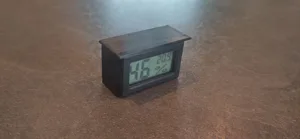 Apiary/Beeyard Temperature and humidity holder