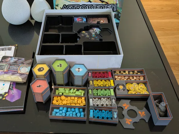 Apiary Organizer - no lid lift