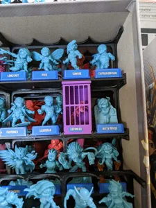 Marvel United (Season 1 & 2) Miniatures Box Insert - Large and XLarge mini holders