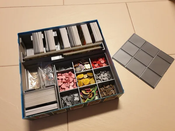 Imperial Settlers board game insert
