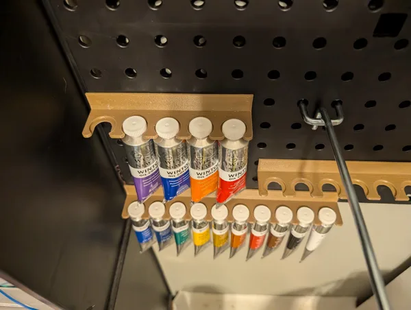 Winsor Newton Oil Paint Holders for US Pegboards