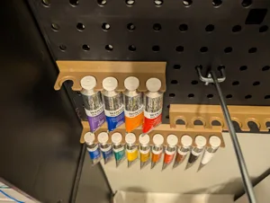 Winsor Newton Oil Paint Holders for US Pegboards