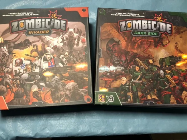 Zombicide Invaders\DarkSide Box Organiser