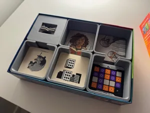 Insert for Codenames Pictures (2025)