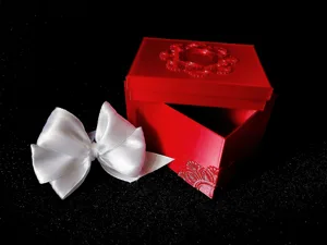 Krabička s reliéfem mandaly (Gift box with mandala relief)