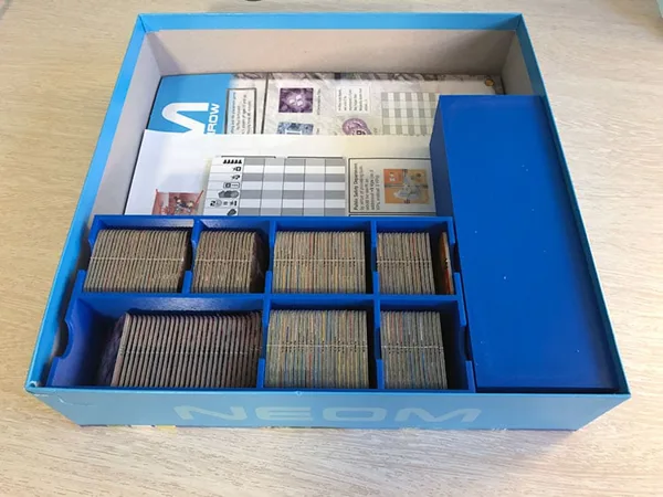 Neom Board Game Organzier