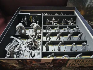 Mansions of Madness 2nd Edition - Organizer for small and medium monsters (Base game + SoA + PotS)