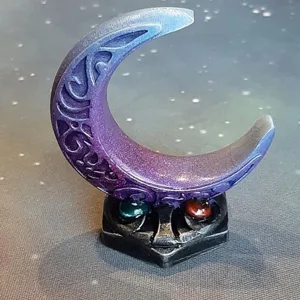 Nova Luna intricate moon