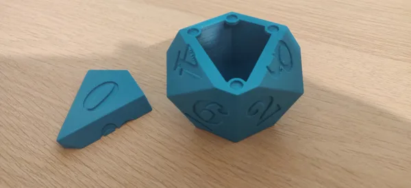 d10 die dice box