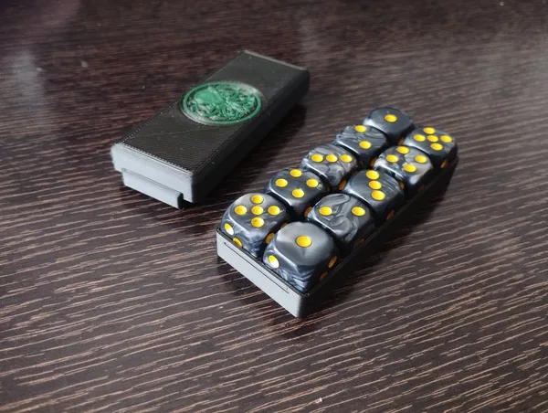 Eldritch dice box