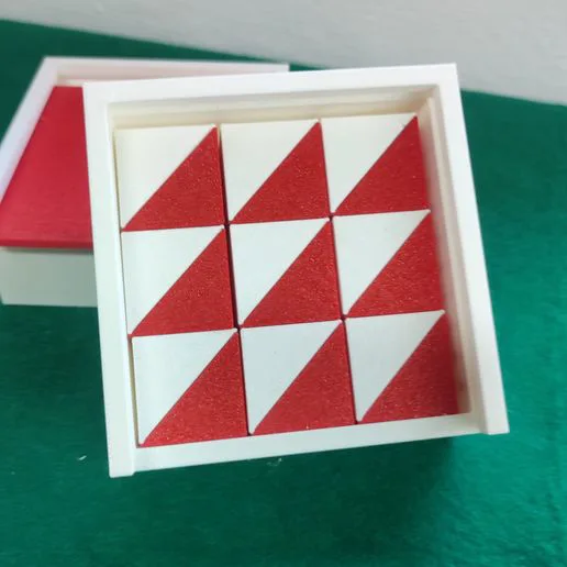 Dice box
