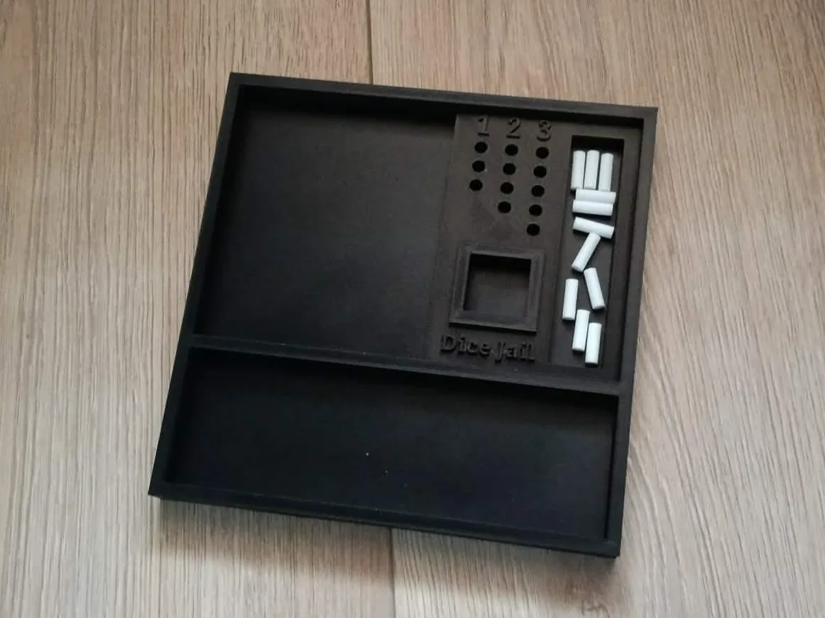 Dice tray