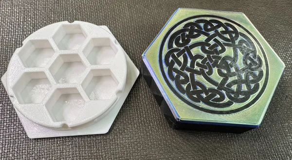 Blank Top Twist-lock Dice Box & Rolling Tray