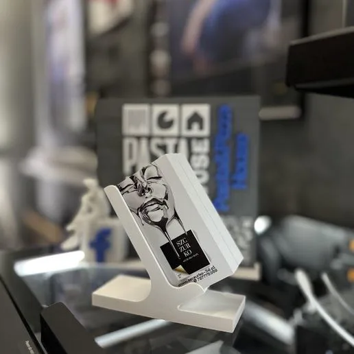Card holder