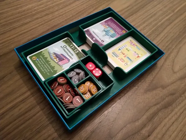 Machi Koro box organiser (16cm x 22cm x 3cm)