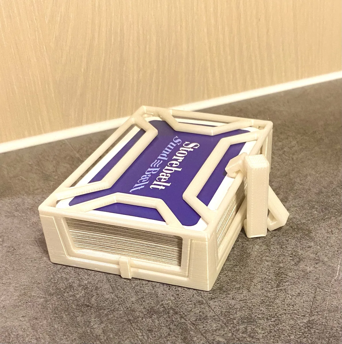 Buisness card/playing card holder