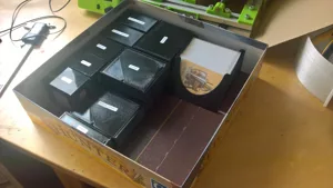 Treasure hunter - Simple organizer for sleeved cards