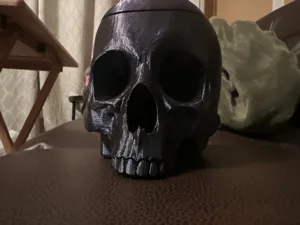 Skull deck box