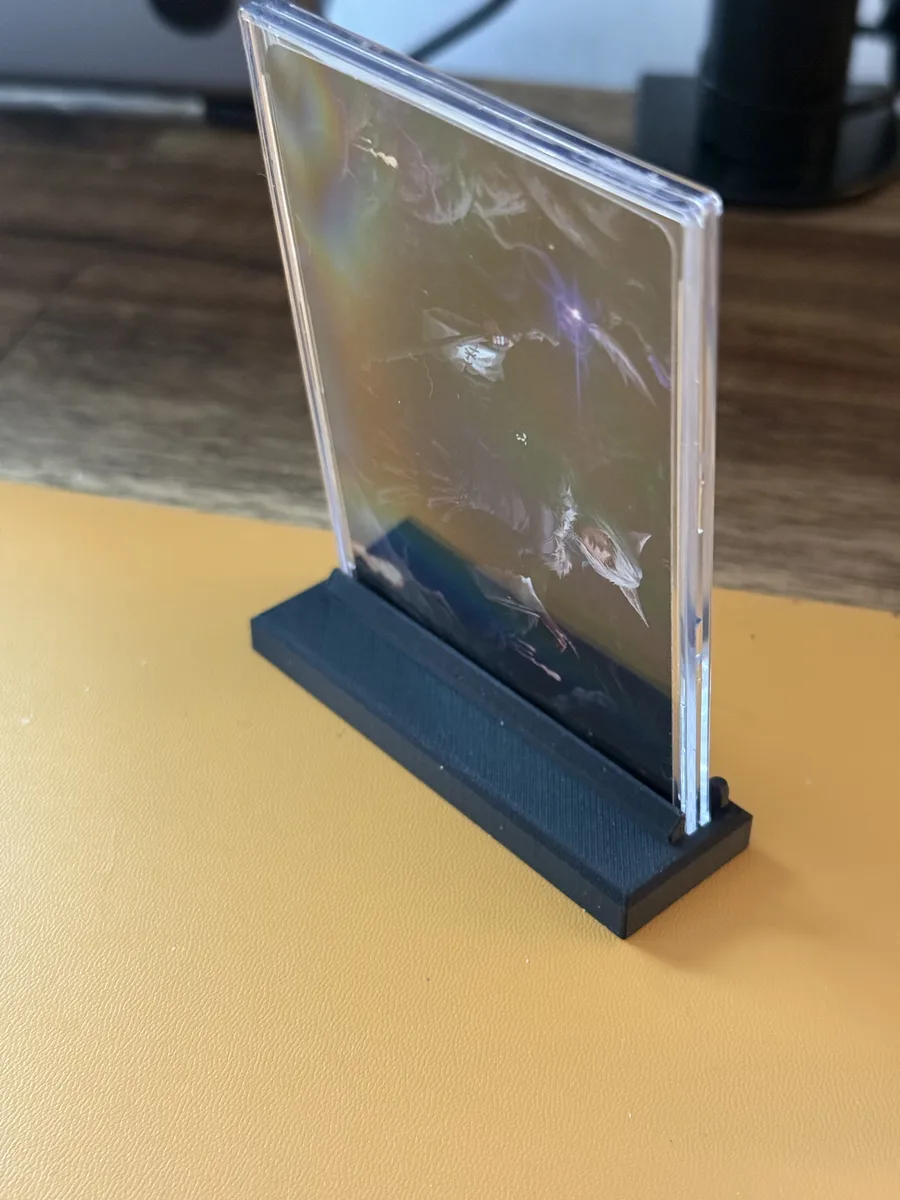 Minimalist Mini Snap Card Display Stand