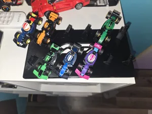 Display Stand for mini F1 cars with F1 logo!