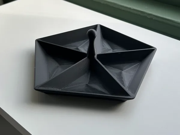 5 compartment token tray with handle