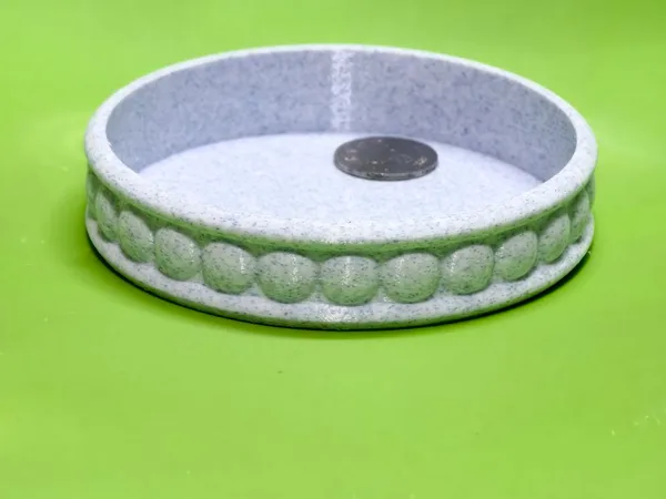 Beaded edge tray by Kumy