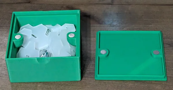 Magnetic Storage Box  (Pericle Standees)