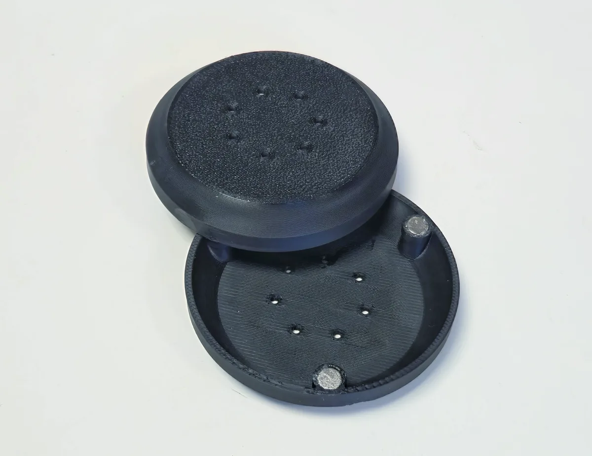 Magnetic Dry-Box / Storage Container (round 57mm x 20mm)