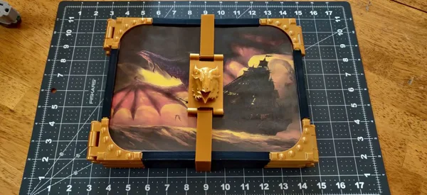 DM Screen 8x10