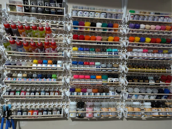Paint rack for multiboard