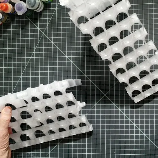 STACKING MODULAR PAINT RACK