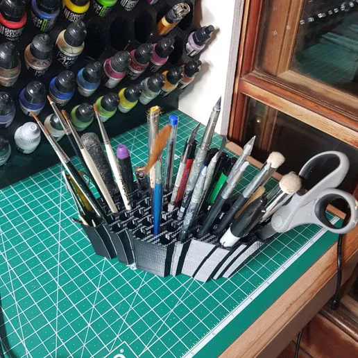 Desk Organiser for Paint Brushes, Pens & Modelling Tools