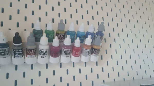 IKEA Skadis Pegboard - Paint Bottle Holder for 20ml bottles