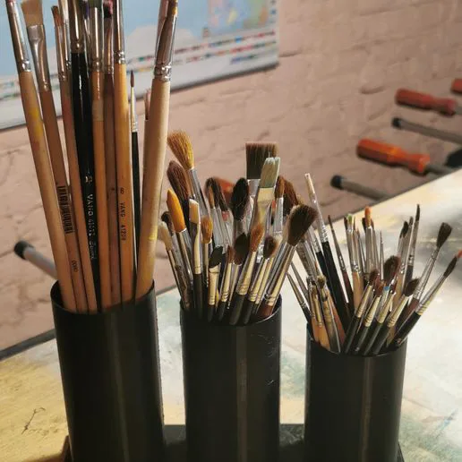 Brush holder