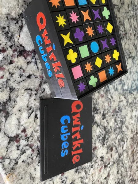 Qwirkle Cubes Box