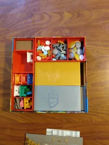 Queendomino Domino Tower and organizers