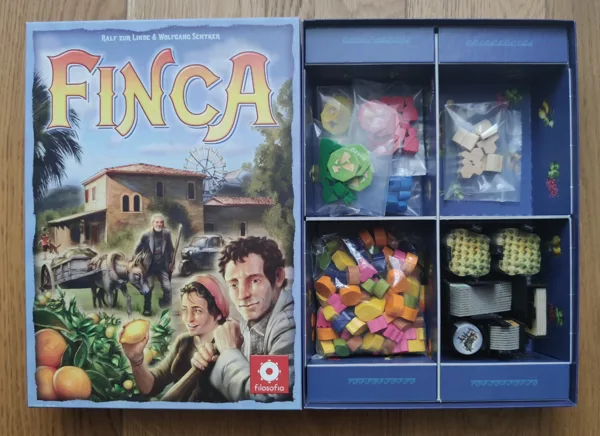 Finca Board Game Insert / Organizer
